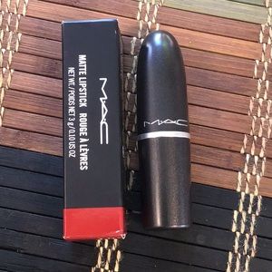 NEW! 💄 MAC Matte Lipstick